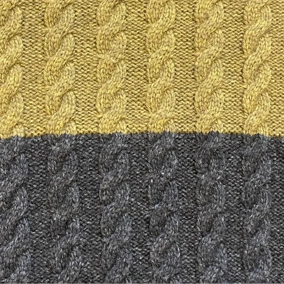 CLUB MONACO Modern Cable Crew Two-tone Lambswool - Picture 3 of 4